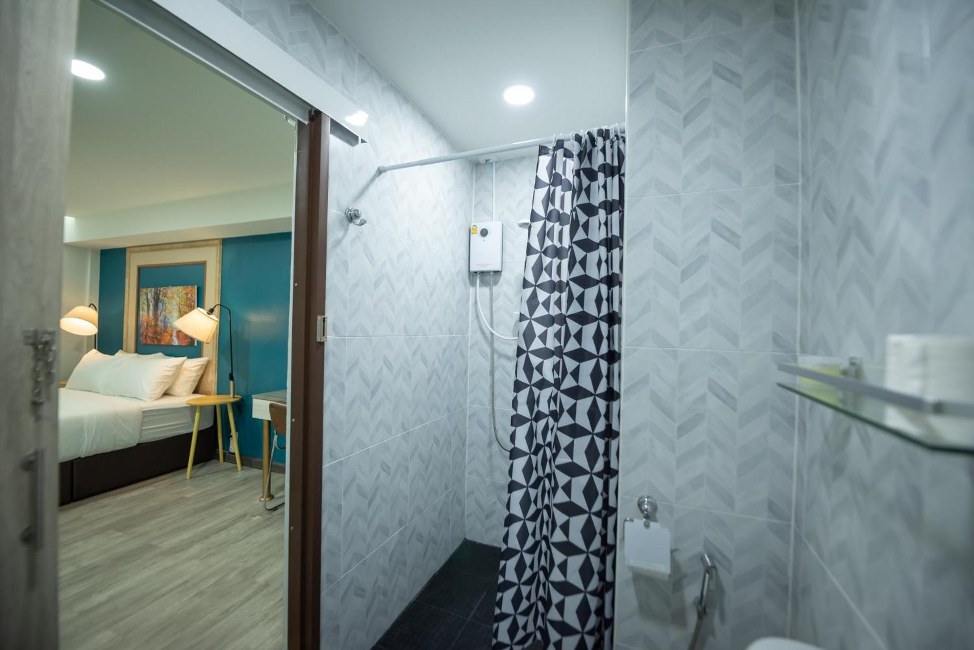 Skylink Homes Bangkok Bagian luar foto
