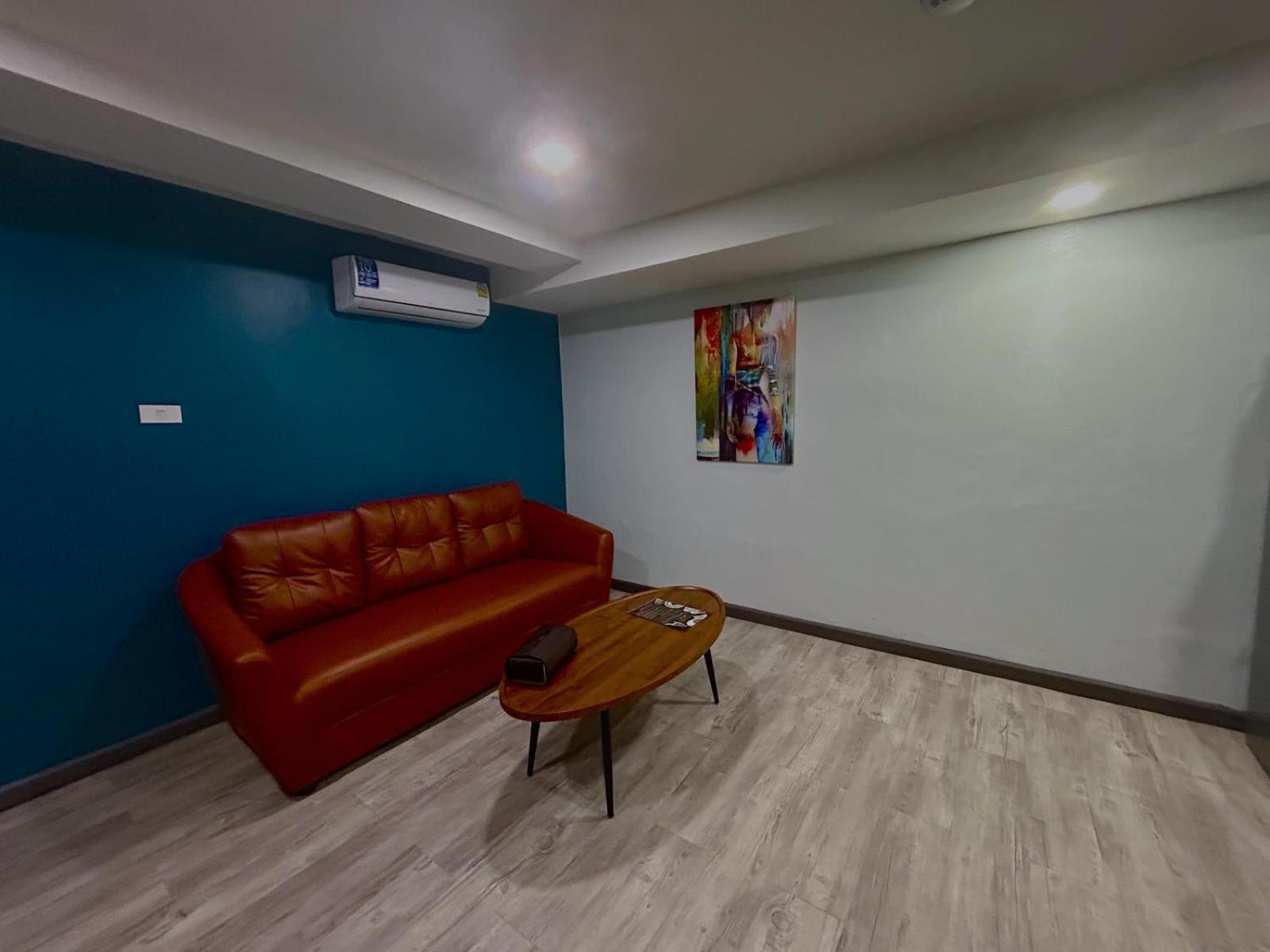 Skylink Homes Bangkok Bagian luar foto