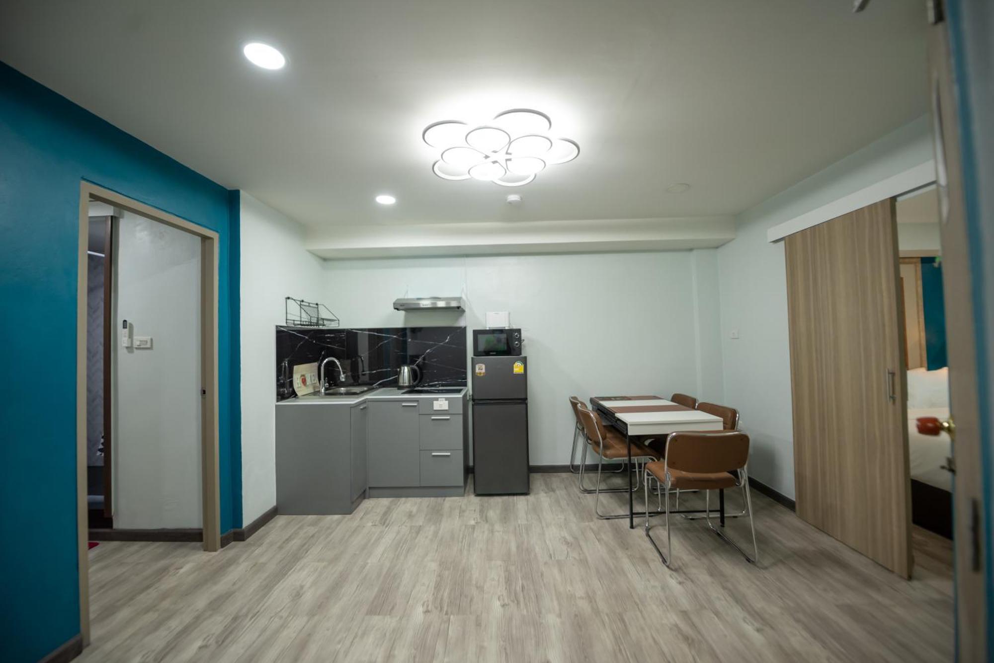 Skylink Homes Bangkok Bagian luar foto