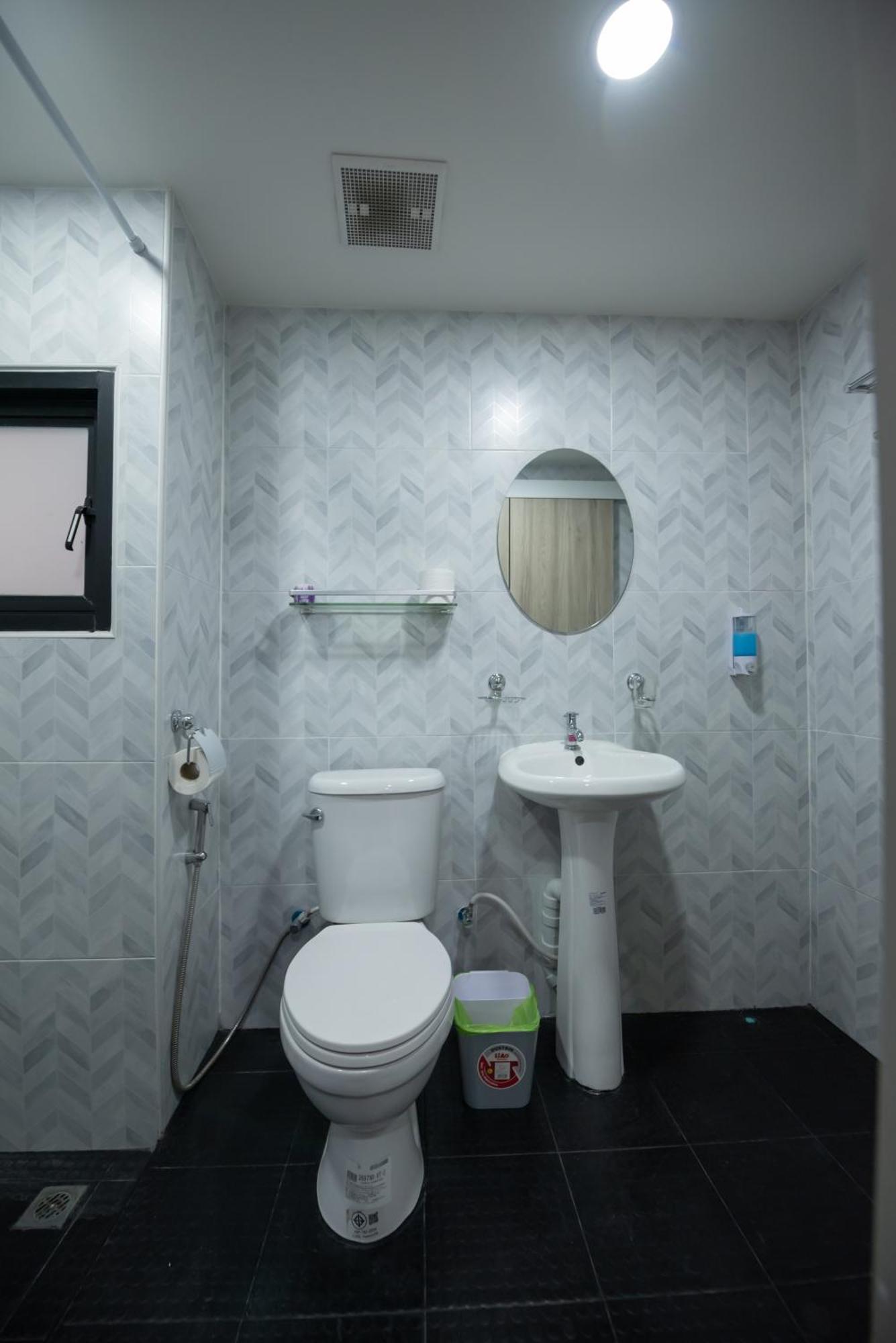 Skylink Homes Bangkok Bagian luar foto
