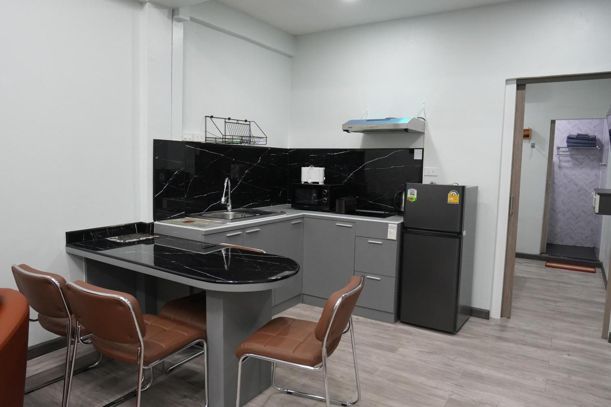 Skylink Homes Bangkok Bagian luar foto